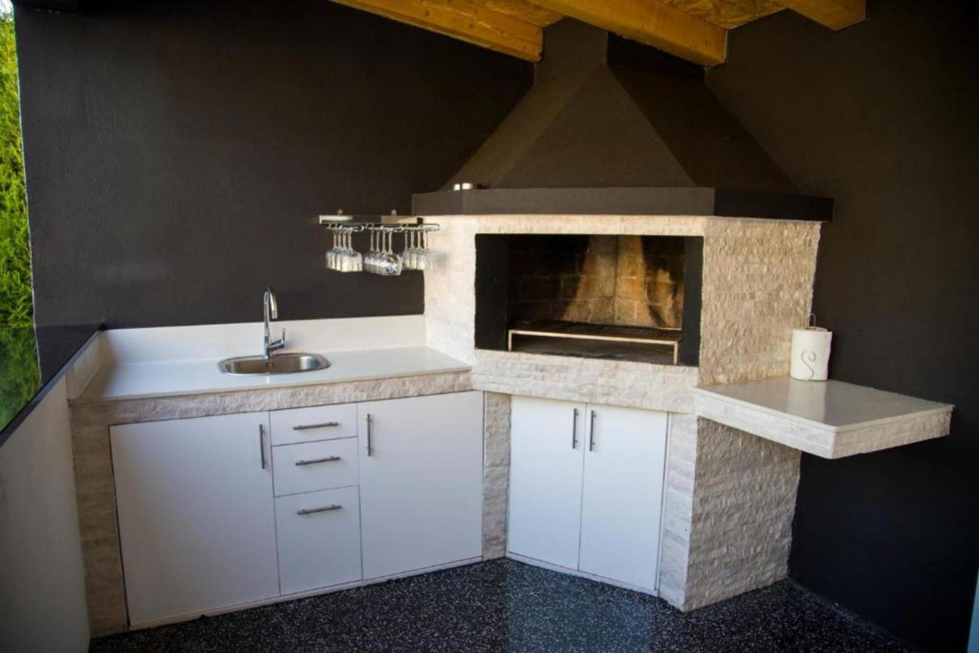 Vila11 * Mostar