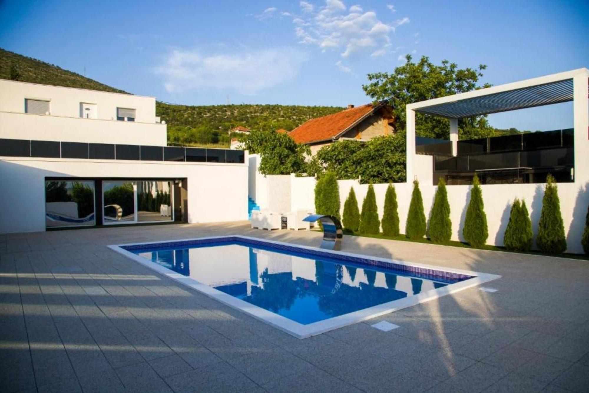 Vila11 Villa Mostar